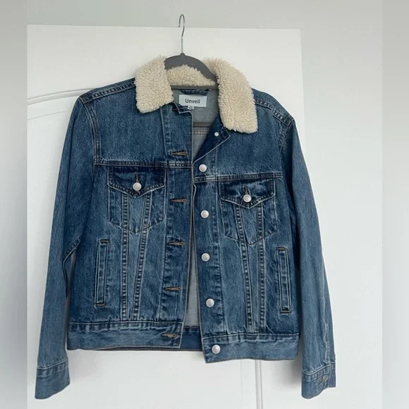Jean jacket - Picture 2 of 3
